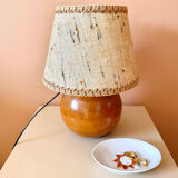 Lampe en bois pied boule