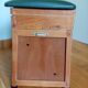 Coffre tabouret de pêche  en bois et skaï vert