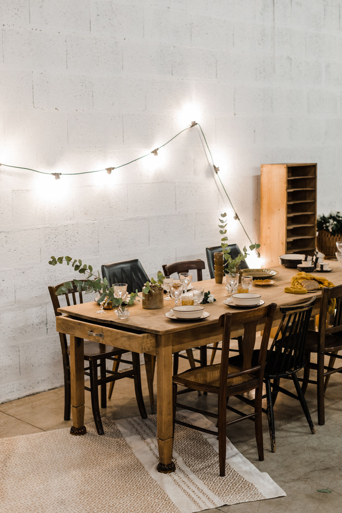 Armchairs / chairs in black skaï "emelinne"