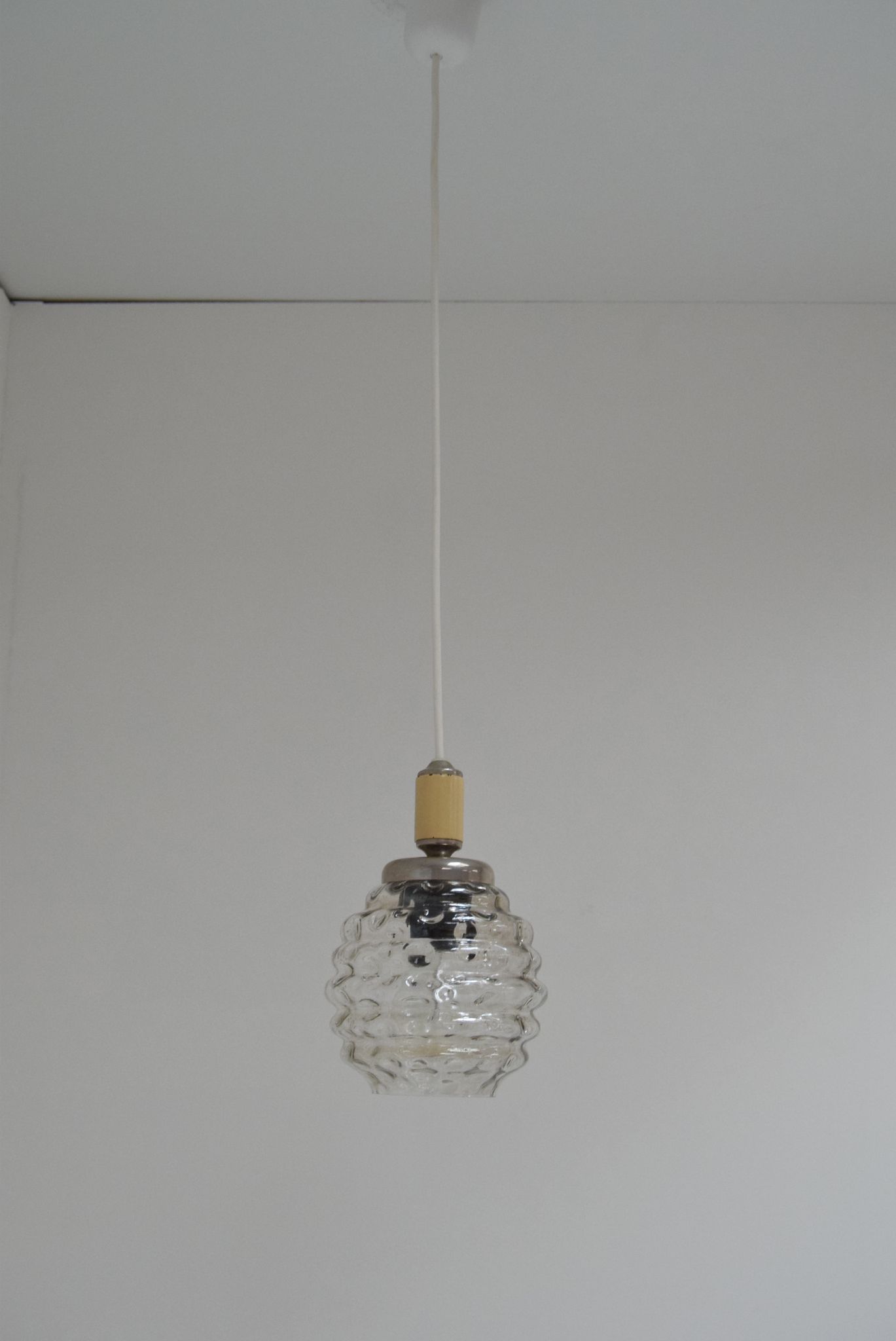 Pendentif en verre du milieu du siècle, années 1960.