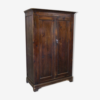 Armoire ancienne en bois massif