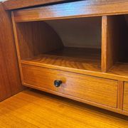 Rare secrétaire scandinave galbé origine Suède