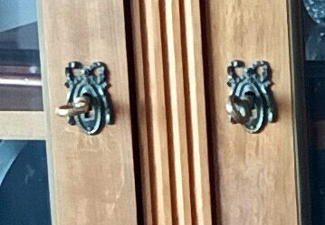 Louis XVI showcase cabinet 3 doors