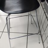 Bar stool series 7 by Arne Jacobsen, Fritz Hansen