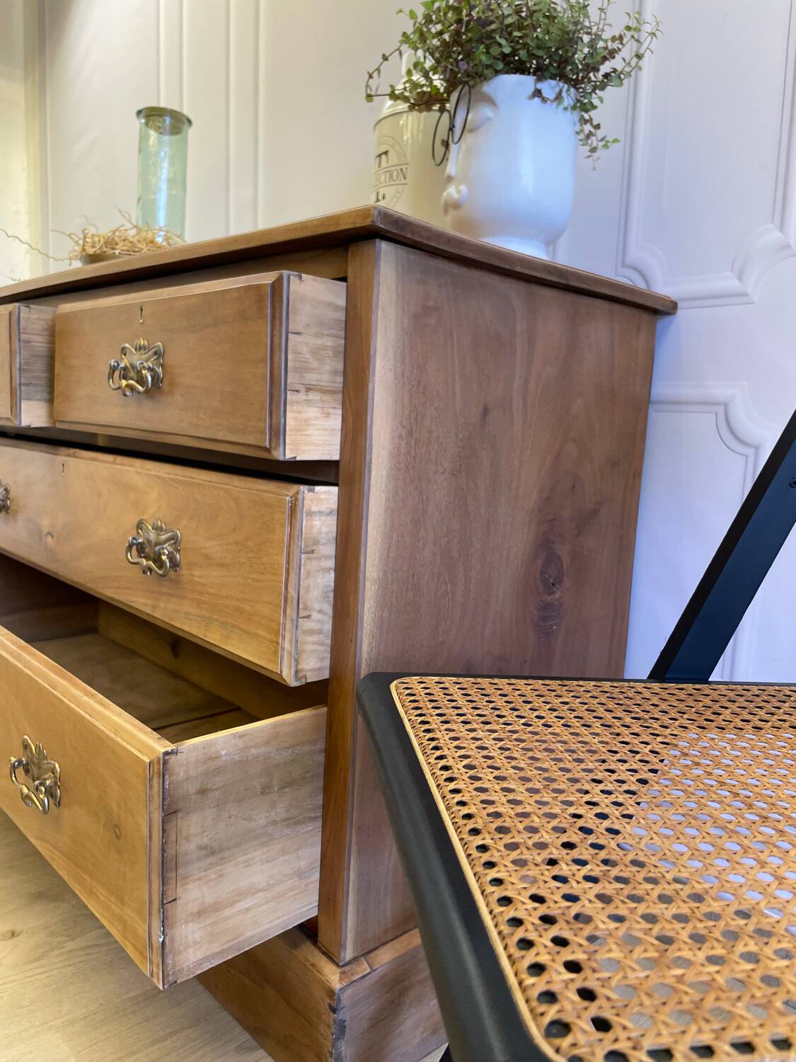 Vintage wooden chest of drawers – 4 drawers – Authentic charm