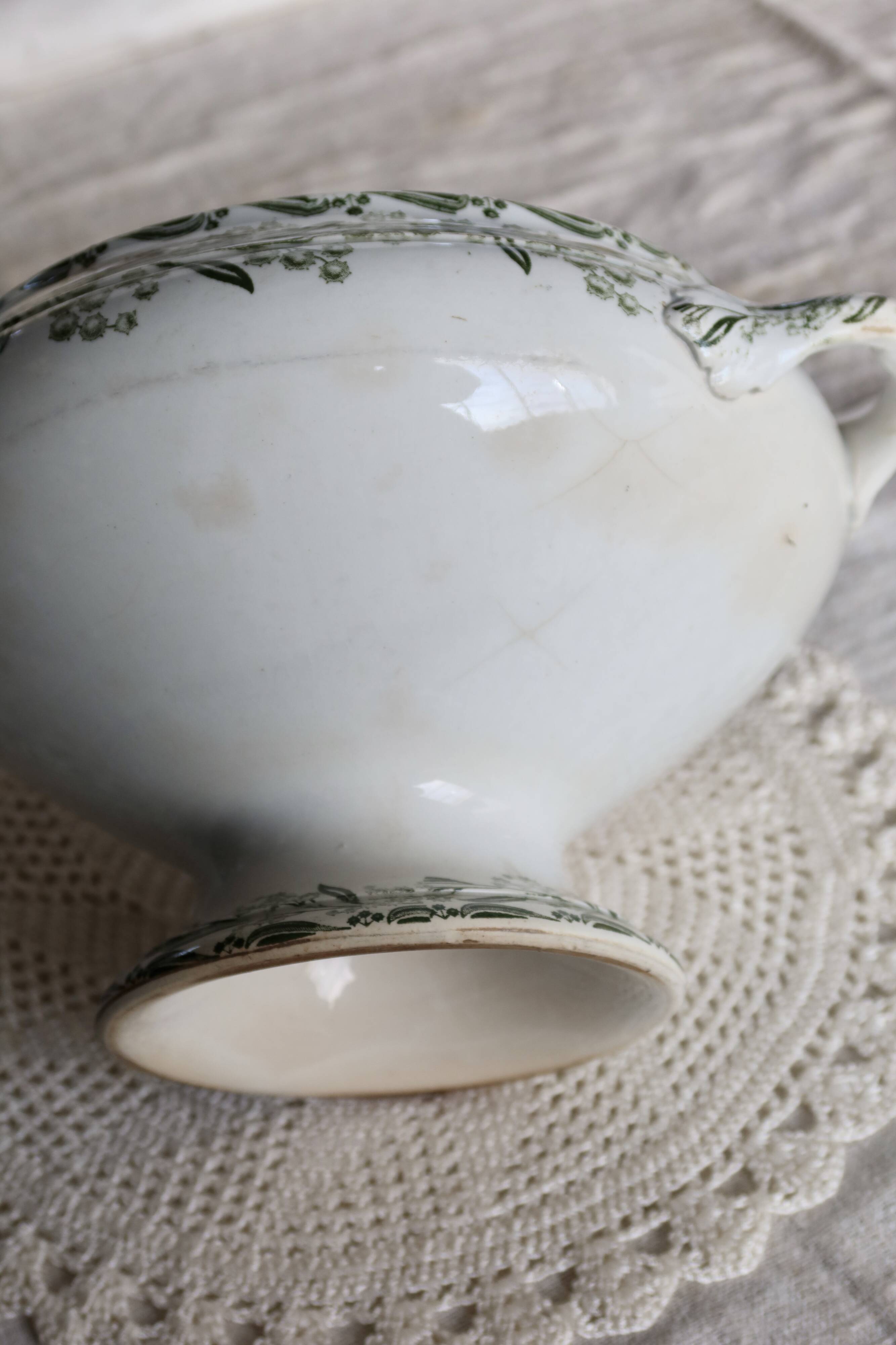 Antique soup tureen body, ironstone, Saint-Amand and Hamage Nord – Model M