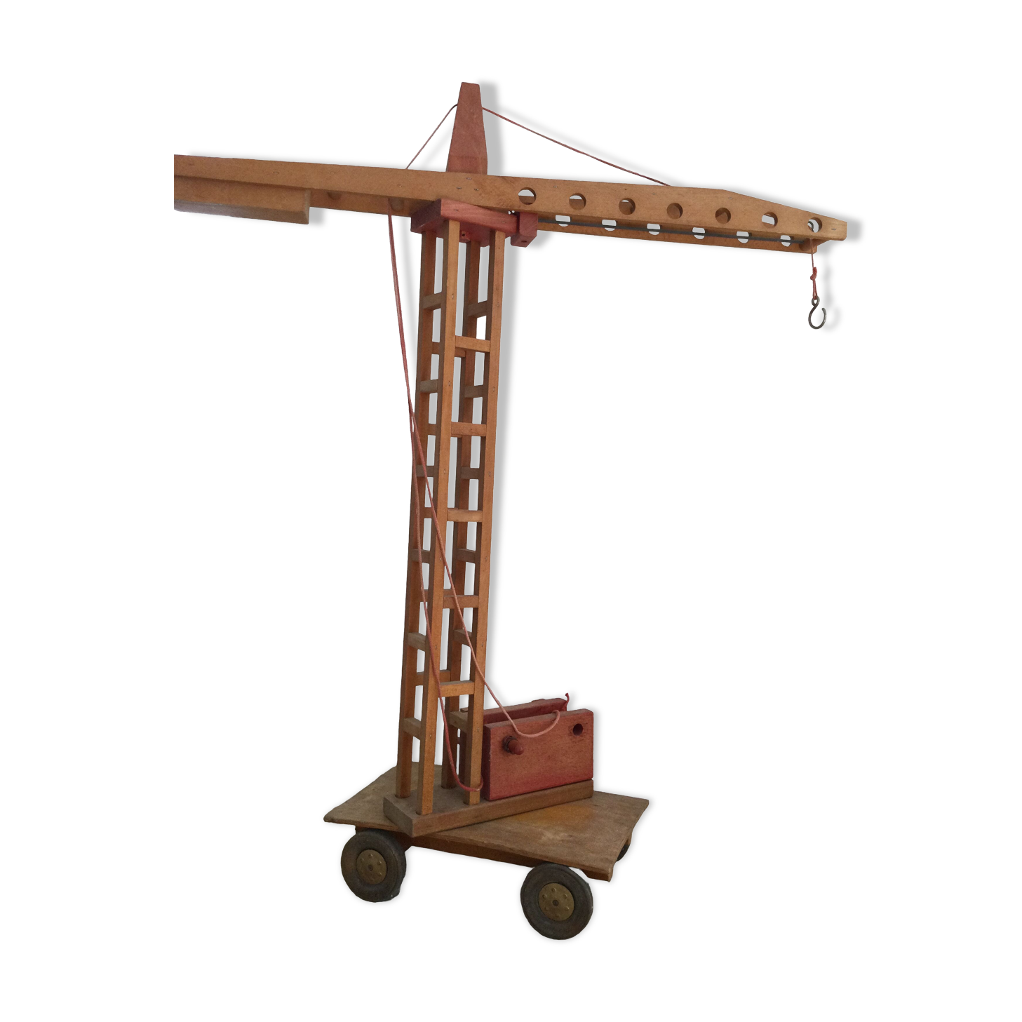 Old Wooden Crane Dejou