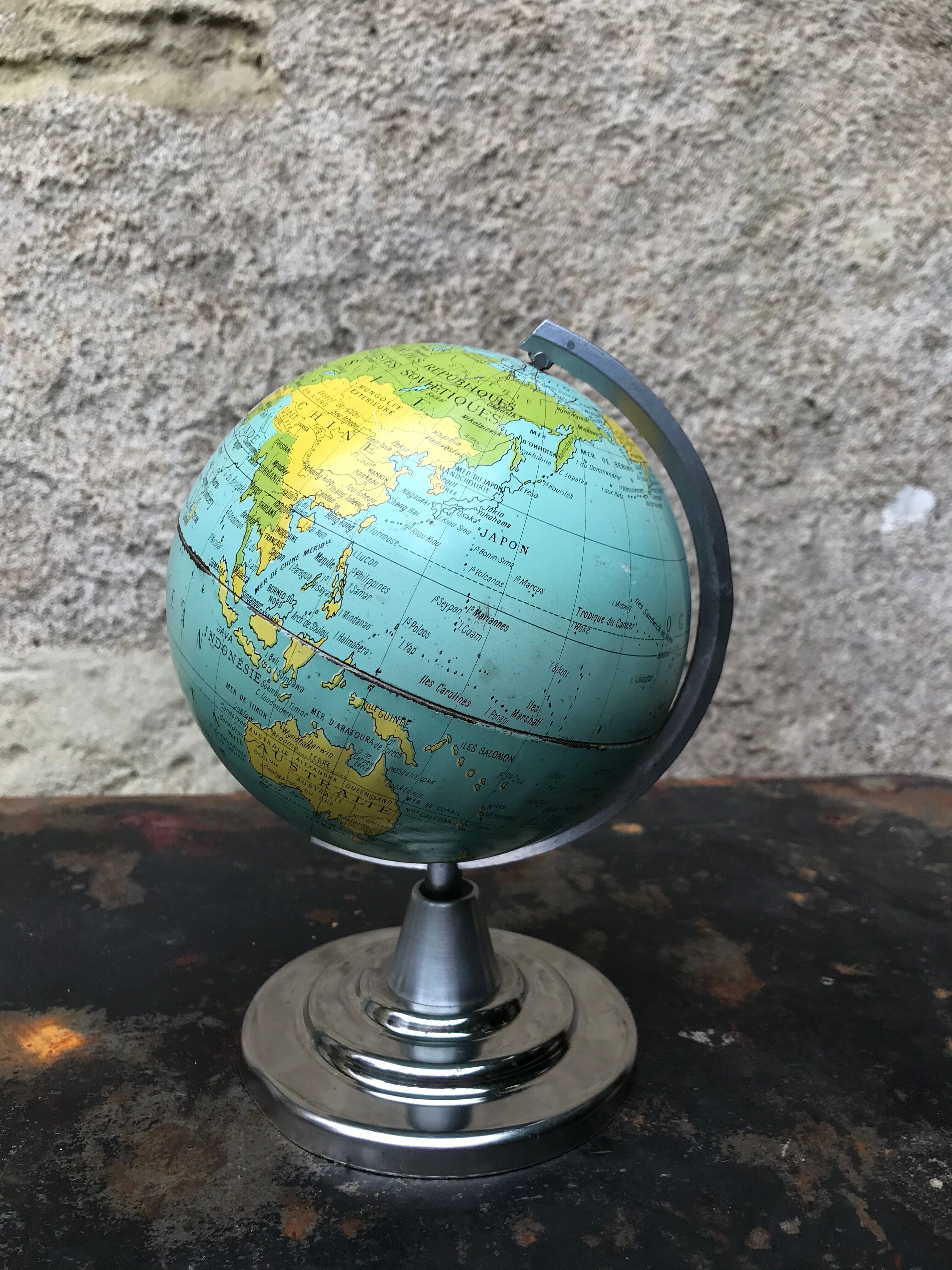 Globe earth, 50s