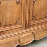 Armoire en noyer vers 1880