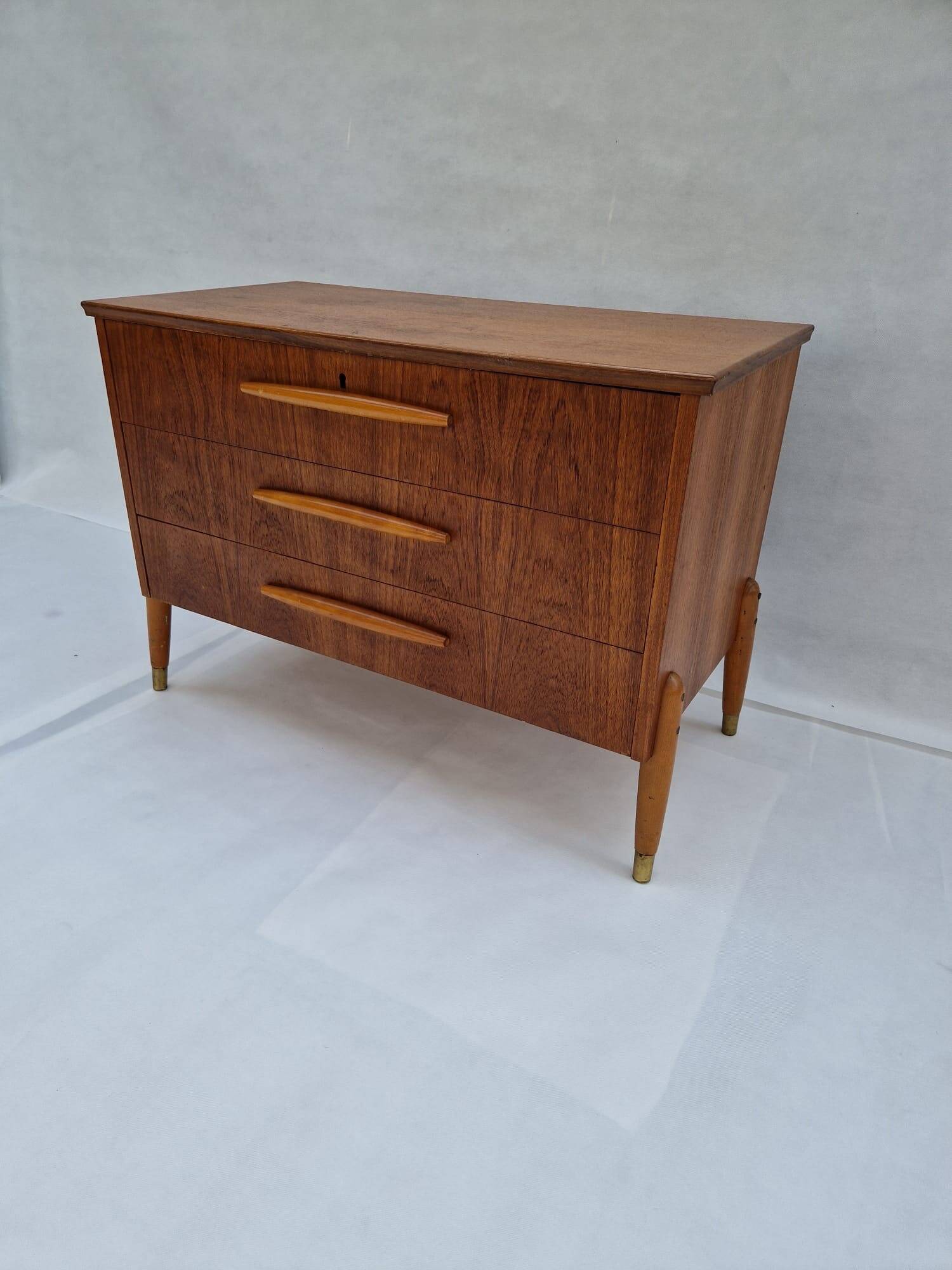 Commode en teck, Danemark, années 1970