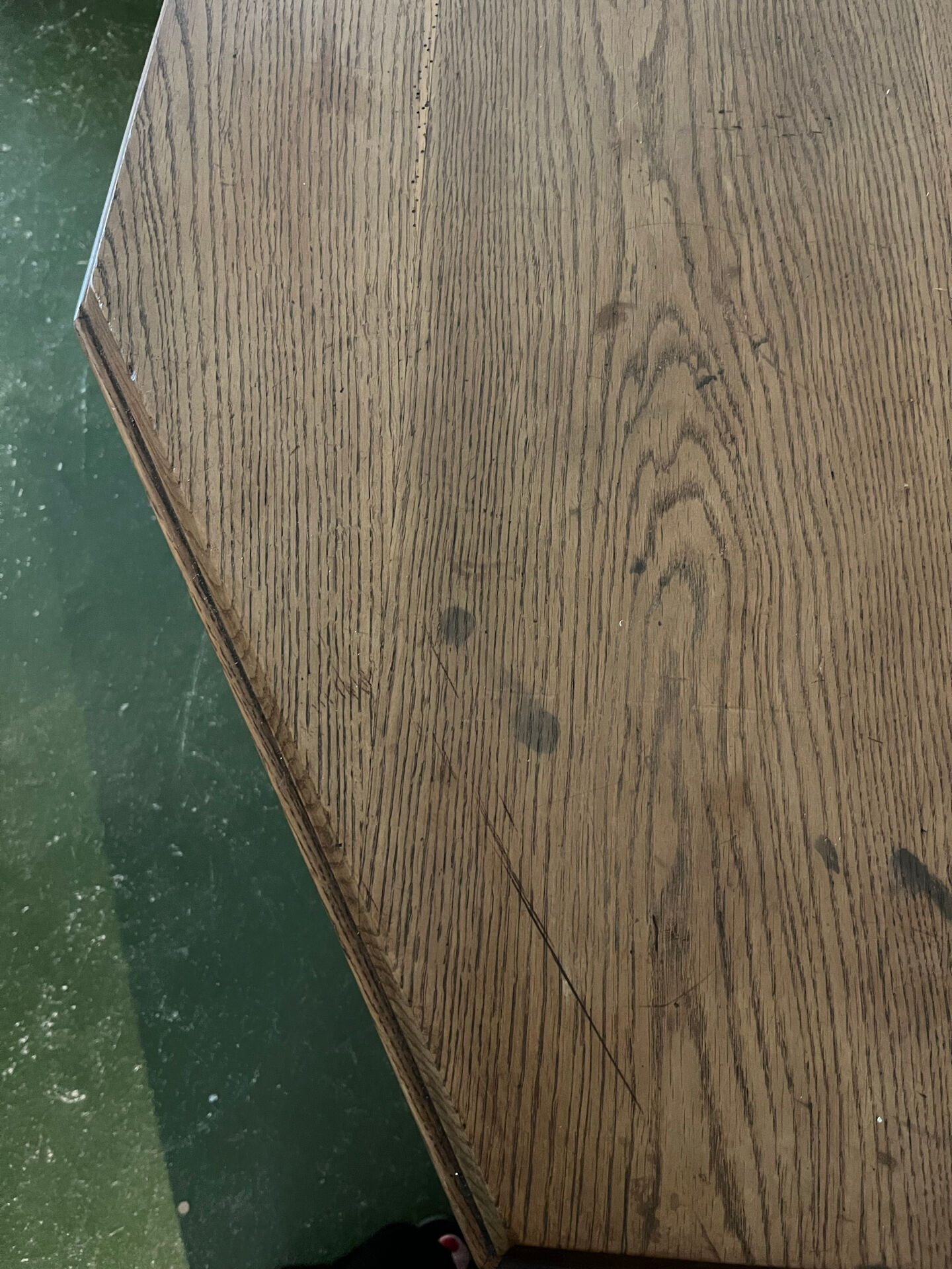 Octagonal table in oak