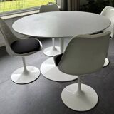 vintage Saarinen Knoll 4x chairs and table Tulip set
