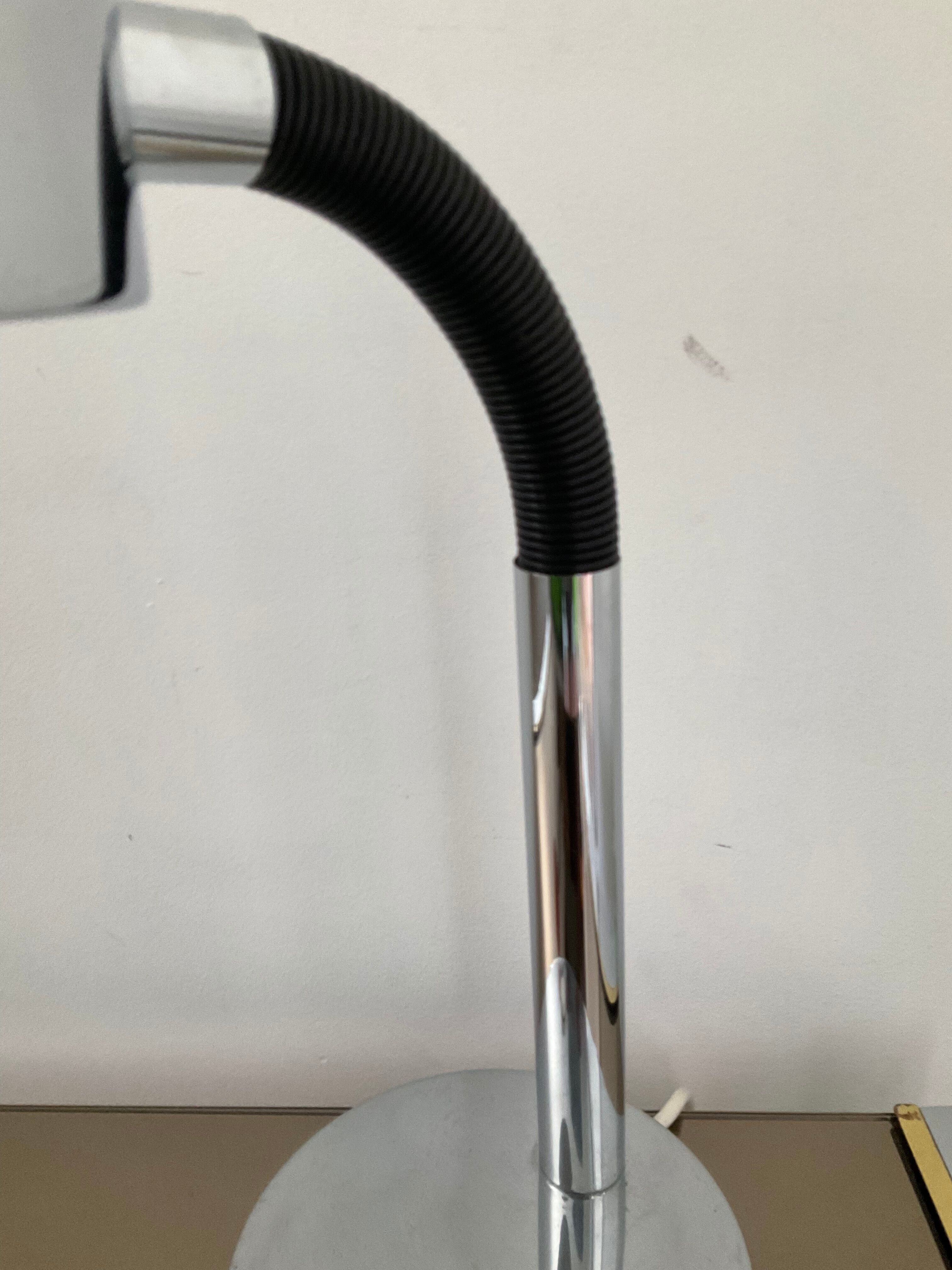 Articulated lamp in chrome metal from the 70s