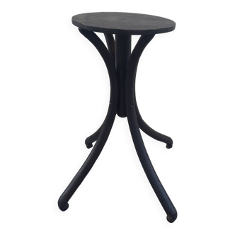 Curved wood table