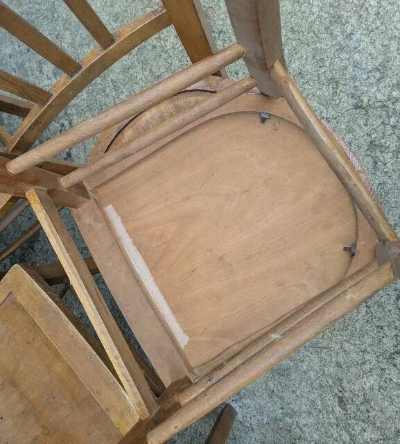 Lot de chaises bistrot