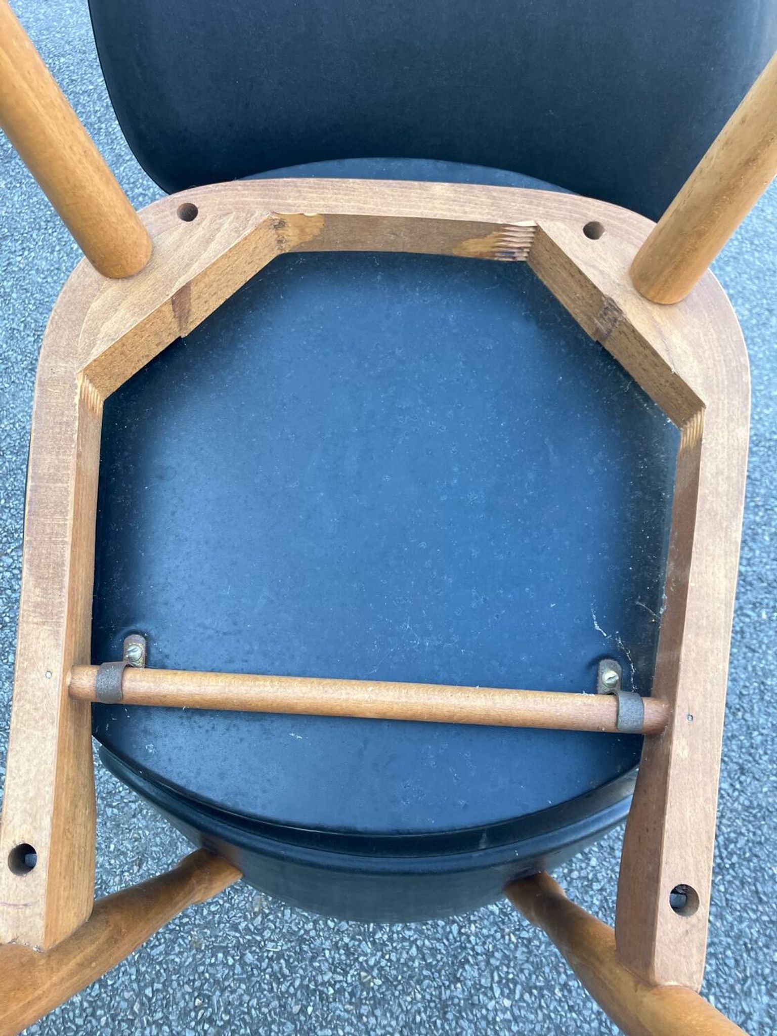 Baumann Pegasus Vintage Chair