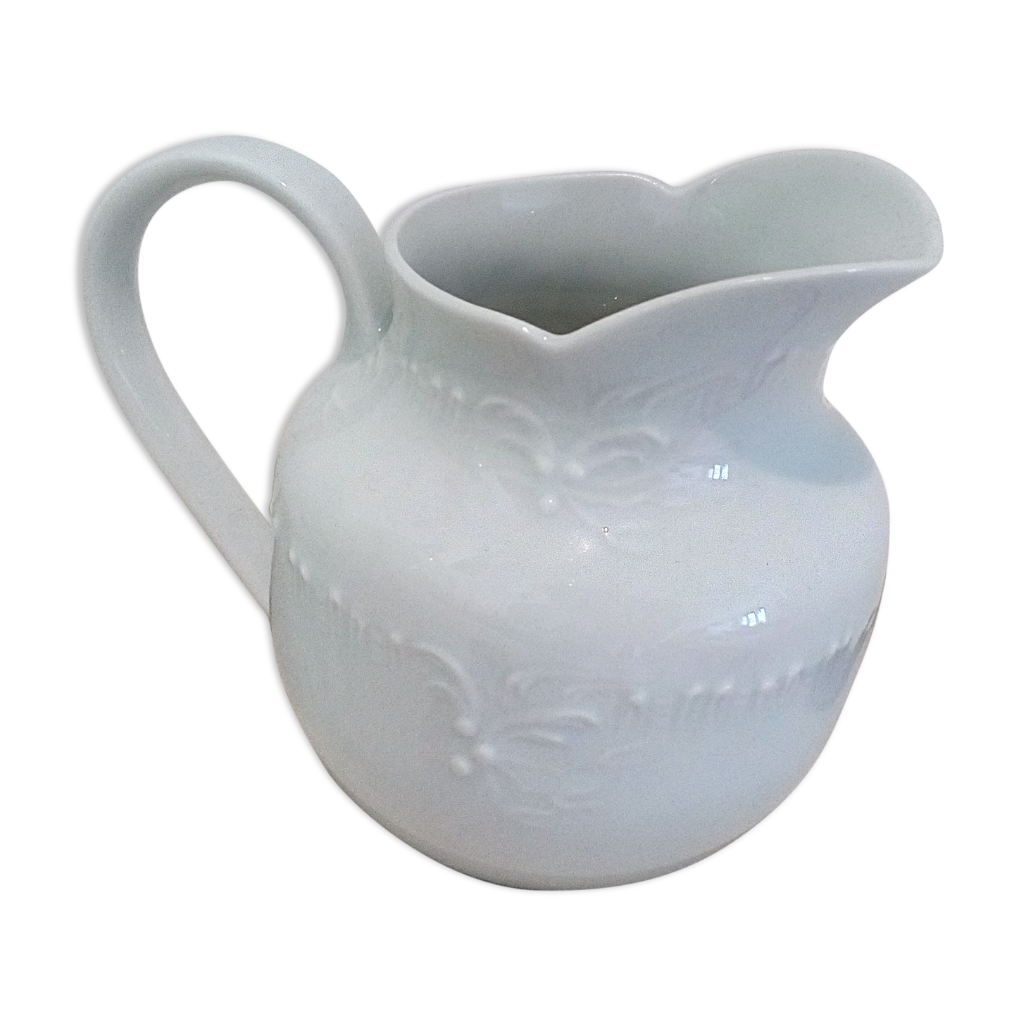 Creamer milk jar in white porcelain