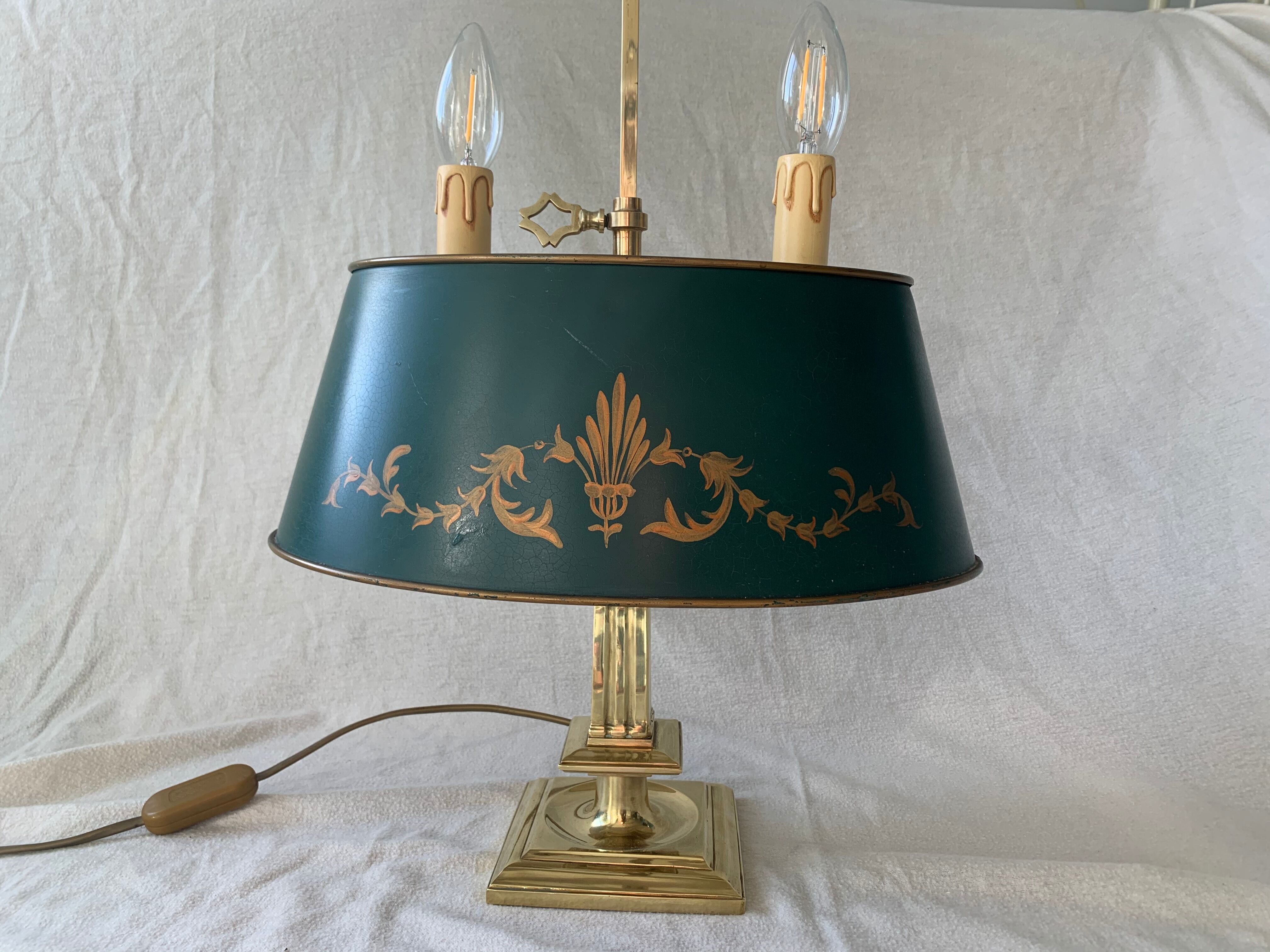 Lucien Gau's gilded bronze water bottle lamp Directoire style, 20th century