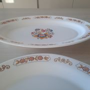 Set of 2 vintage dishes