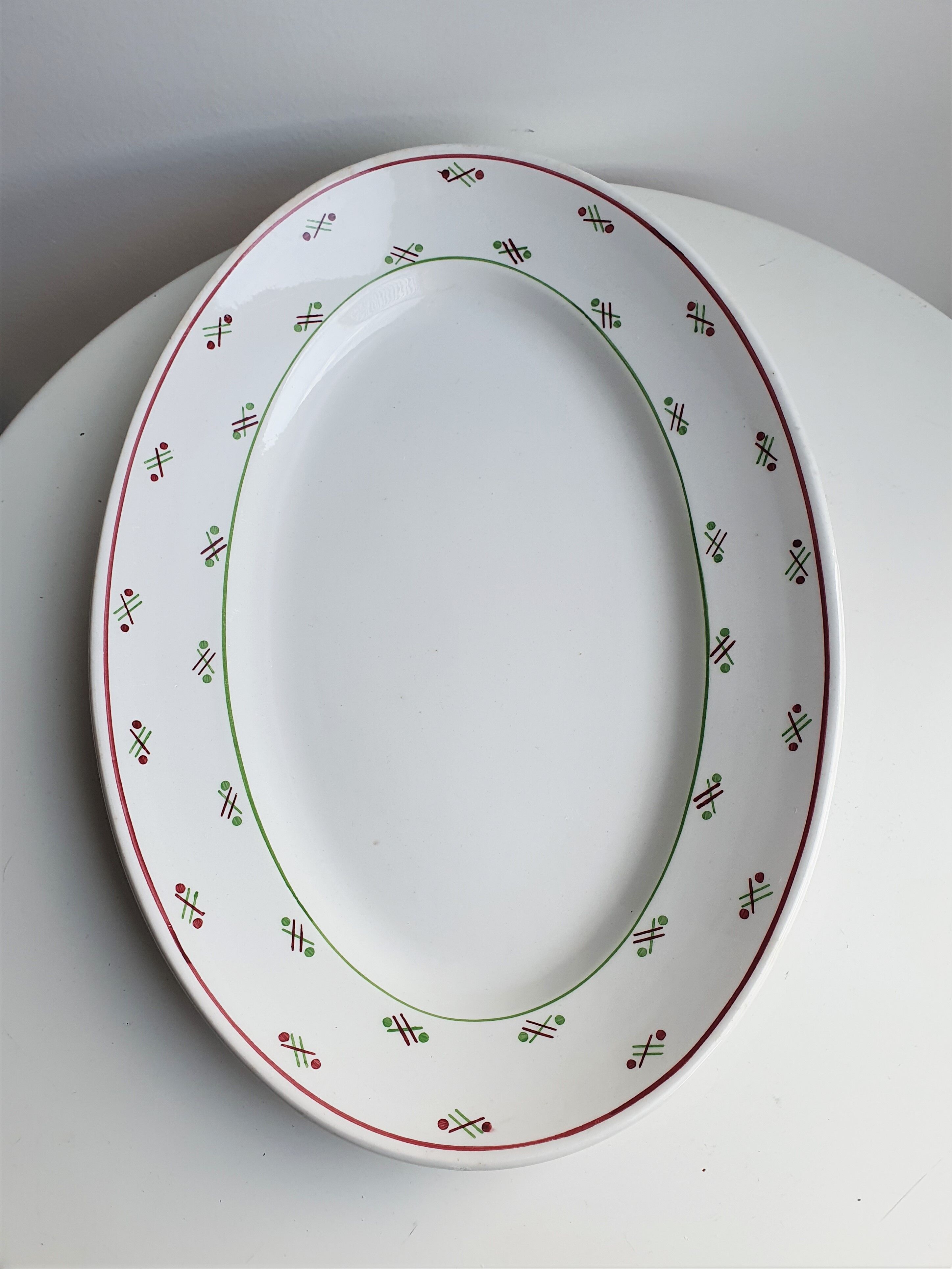 Lot de deux plats en céramique
