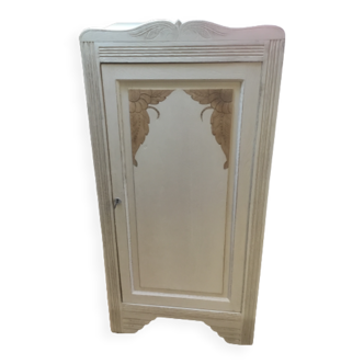 Hosiy cabinet