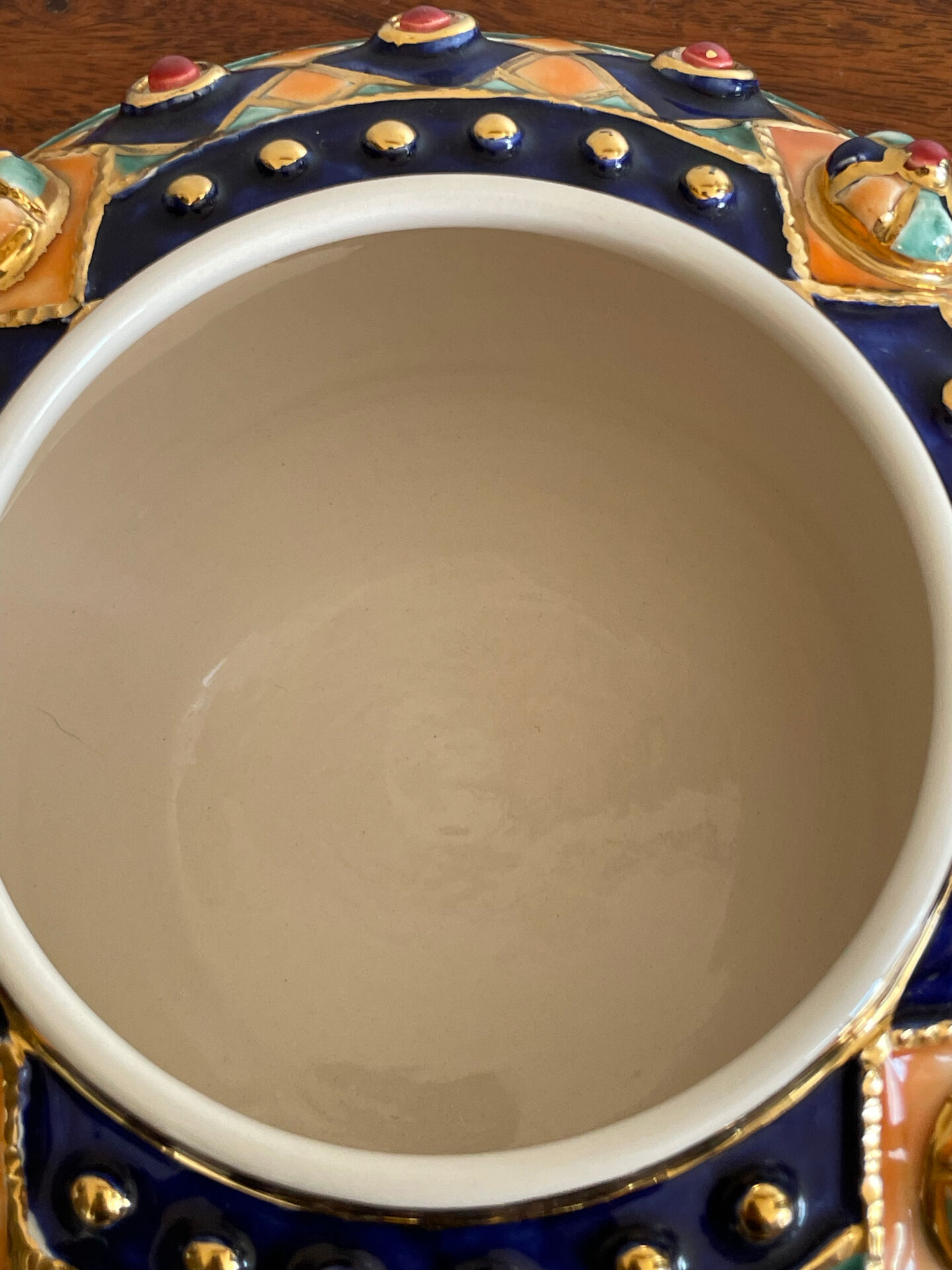 Ceramic bonbonnière