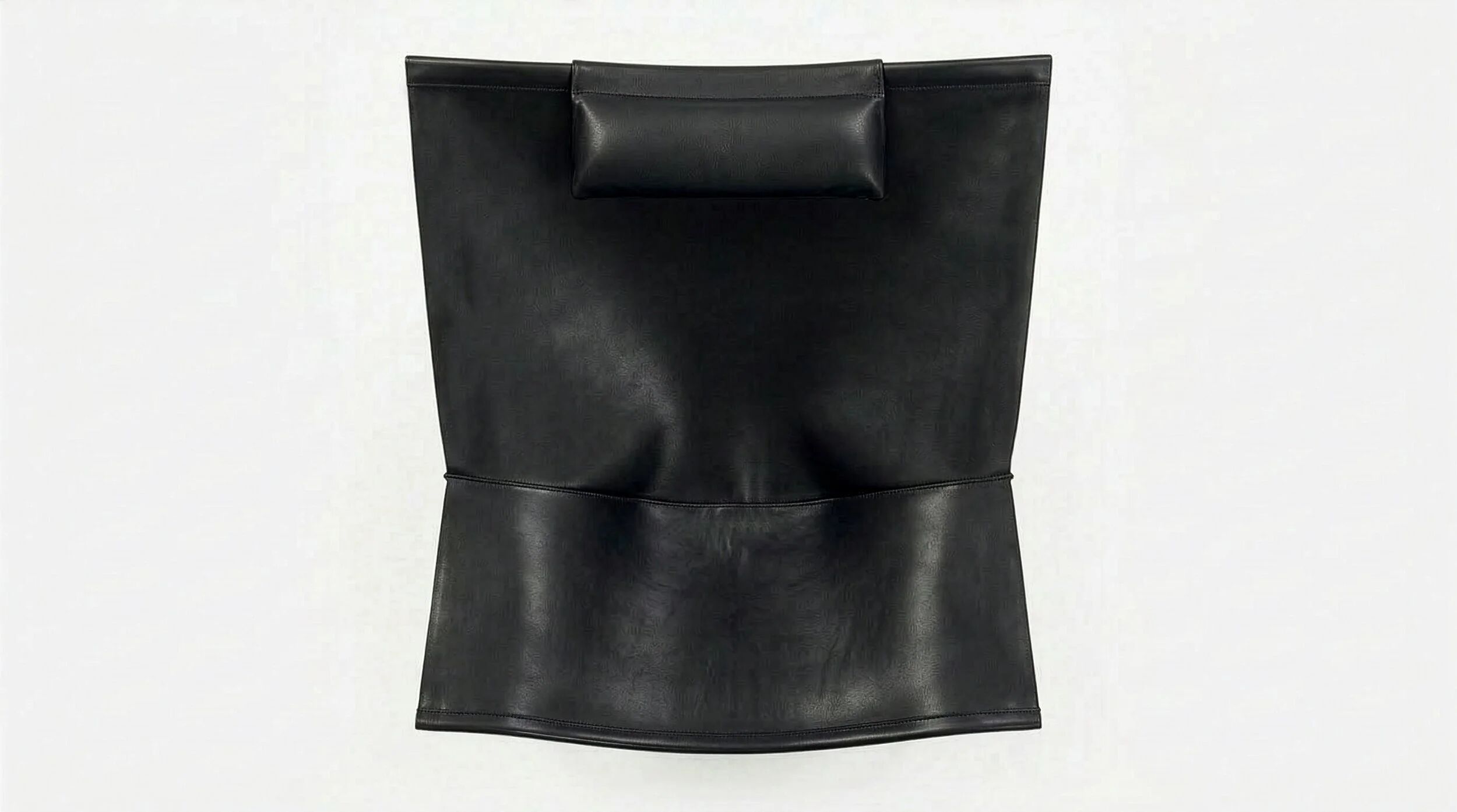 Black leather chair Semana, design by David Weeks for Habitat.