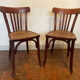 Chaises de bistrot Parisiennes