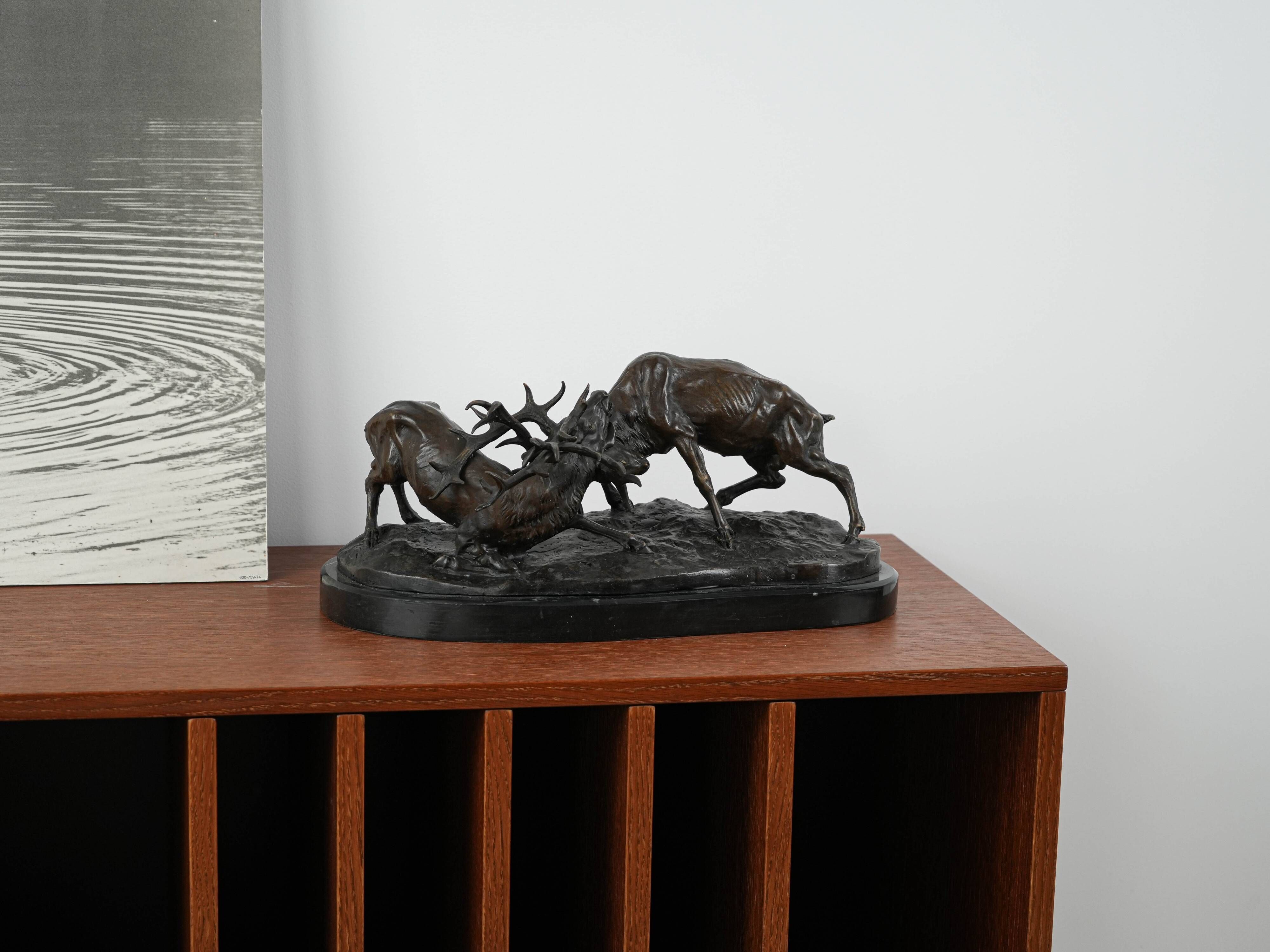 Fighting stags bronze sculpture by Pierre-Jules Mêne French animalier art