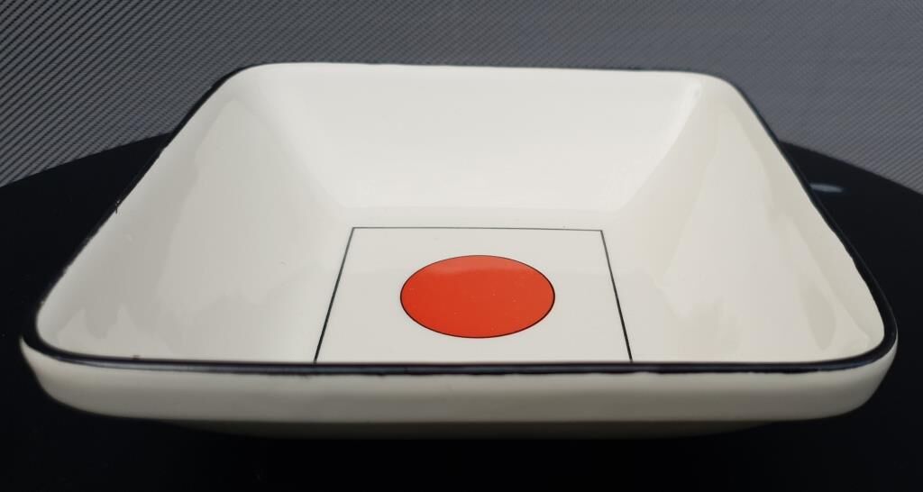 Lot of 6 square plates model Tokyo by Gien H4