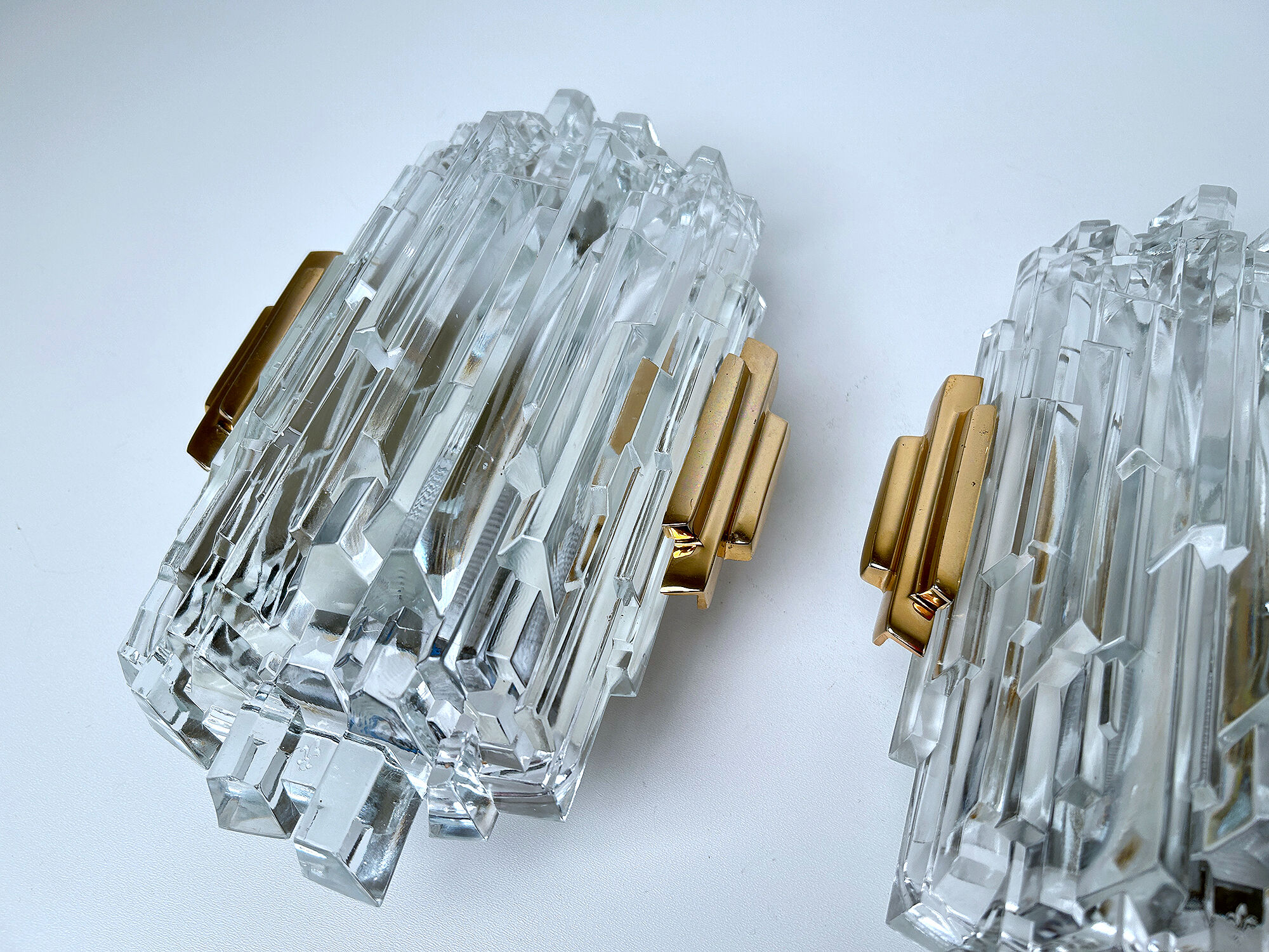 Pair of vintage wall lamps, glass and bronze gilded with fine gold