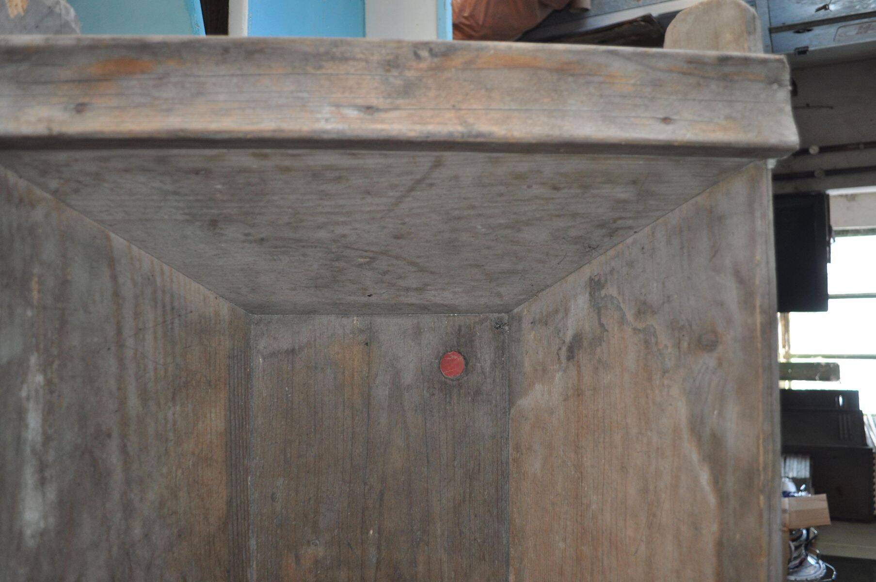 Trancheuse en bois massif marron début XXe siècle — longue auge rustique 1890-1919