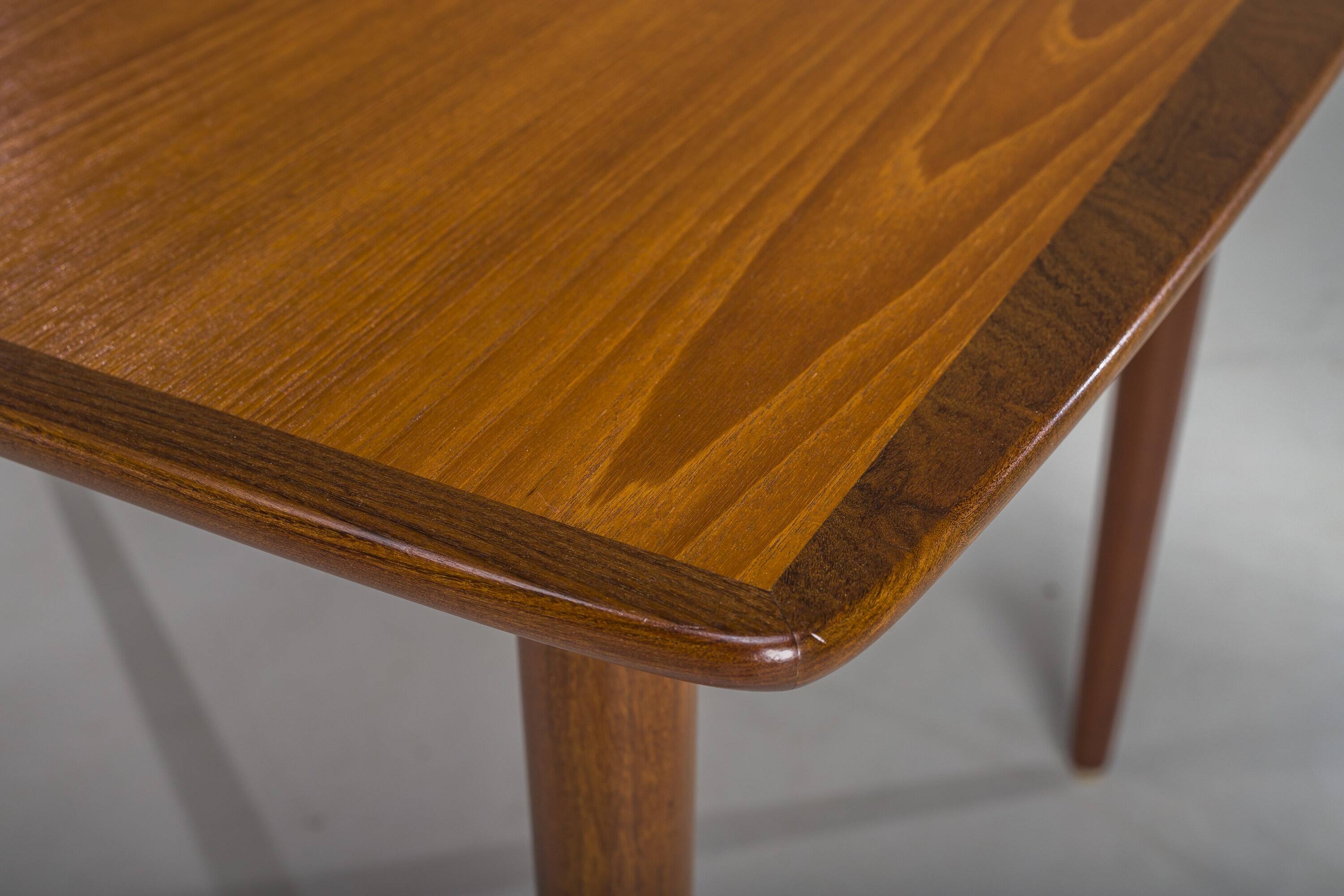 Table extensible par Gustav Bahus, 1960