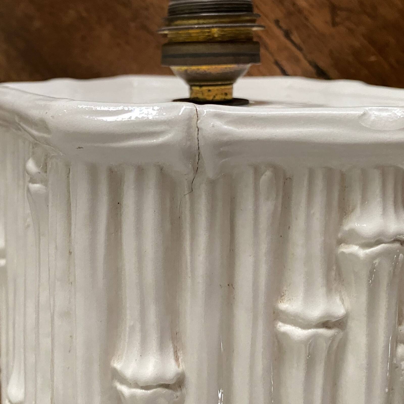 Paire de lampes Hollywood Regency en céramique imitation bambou XXe