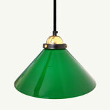 Green opaline suspension