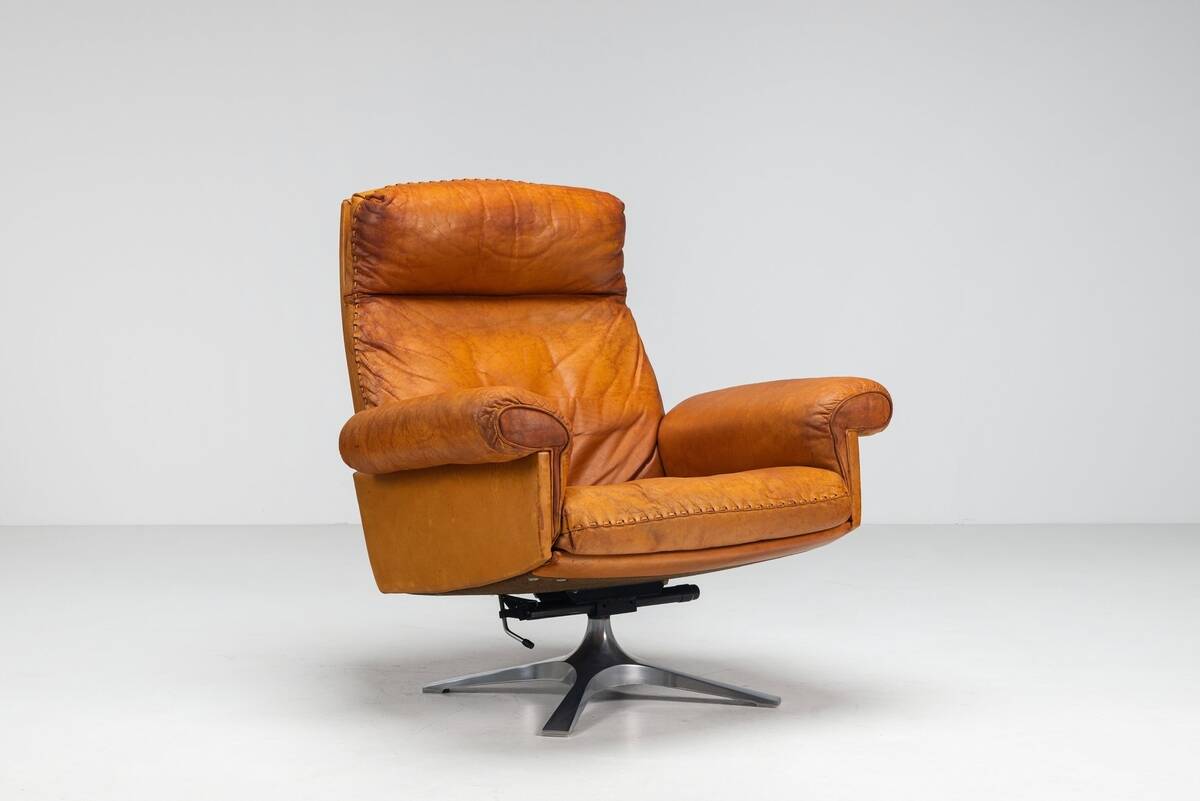 De Sede DS-31 high-back lounge chair in natural leather, Switzerland, 1970