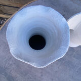 Paire de vases blancs
