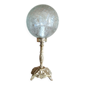 Lampe upcyclée en bronze et verrerie boule