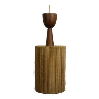 Very nice vintage jute design pendant lamp finished with wood