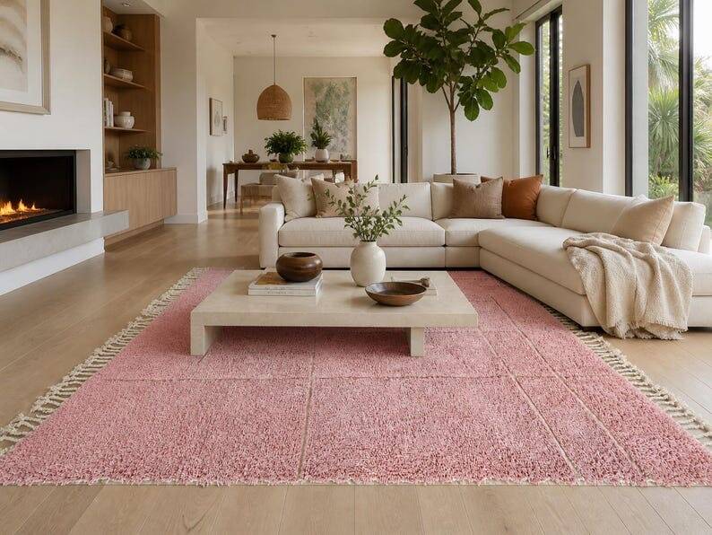 Custom traditional Beni Ouarain rug in handmade pink, 2/3 m.