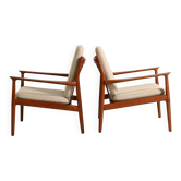 Paire de fauteuils par Grete Jalk pour Glostrup Møbelfabrik, années 1960.