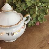 White and gilded porcelain sugar bowl