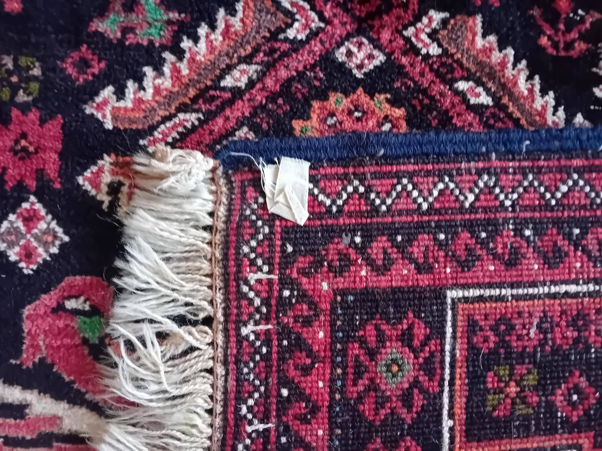Handmade Belouch Persian rug 198x109cm