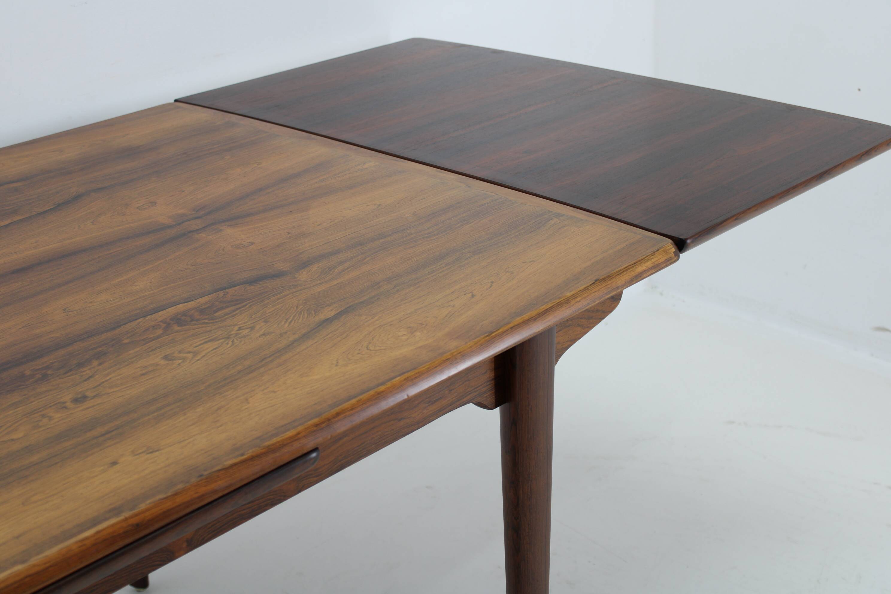 1960s Danish Wooden Extendable Dining Table
