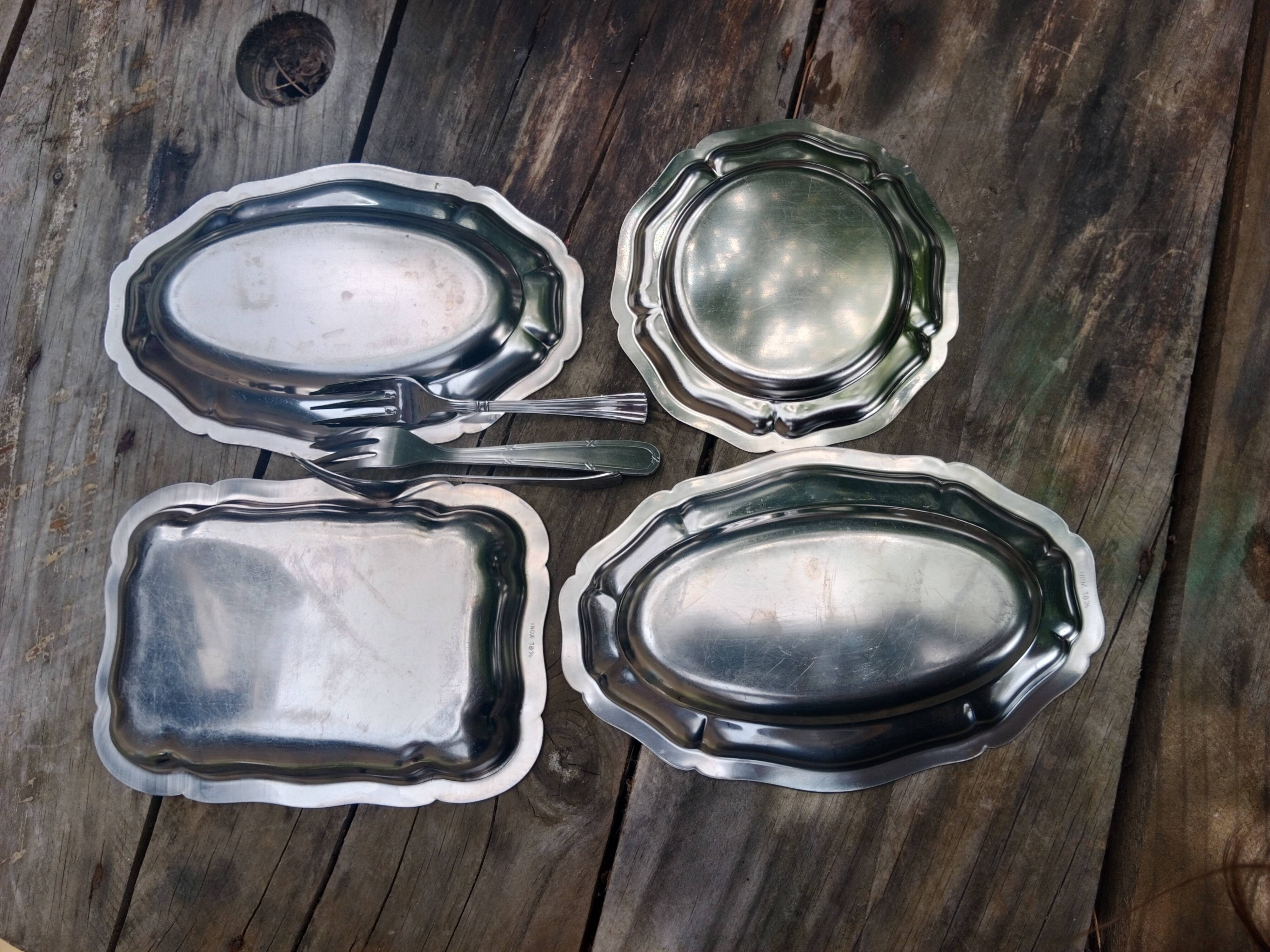 Small vintage platters and presentation forks
