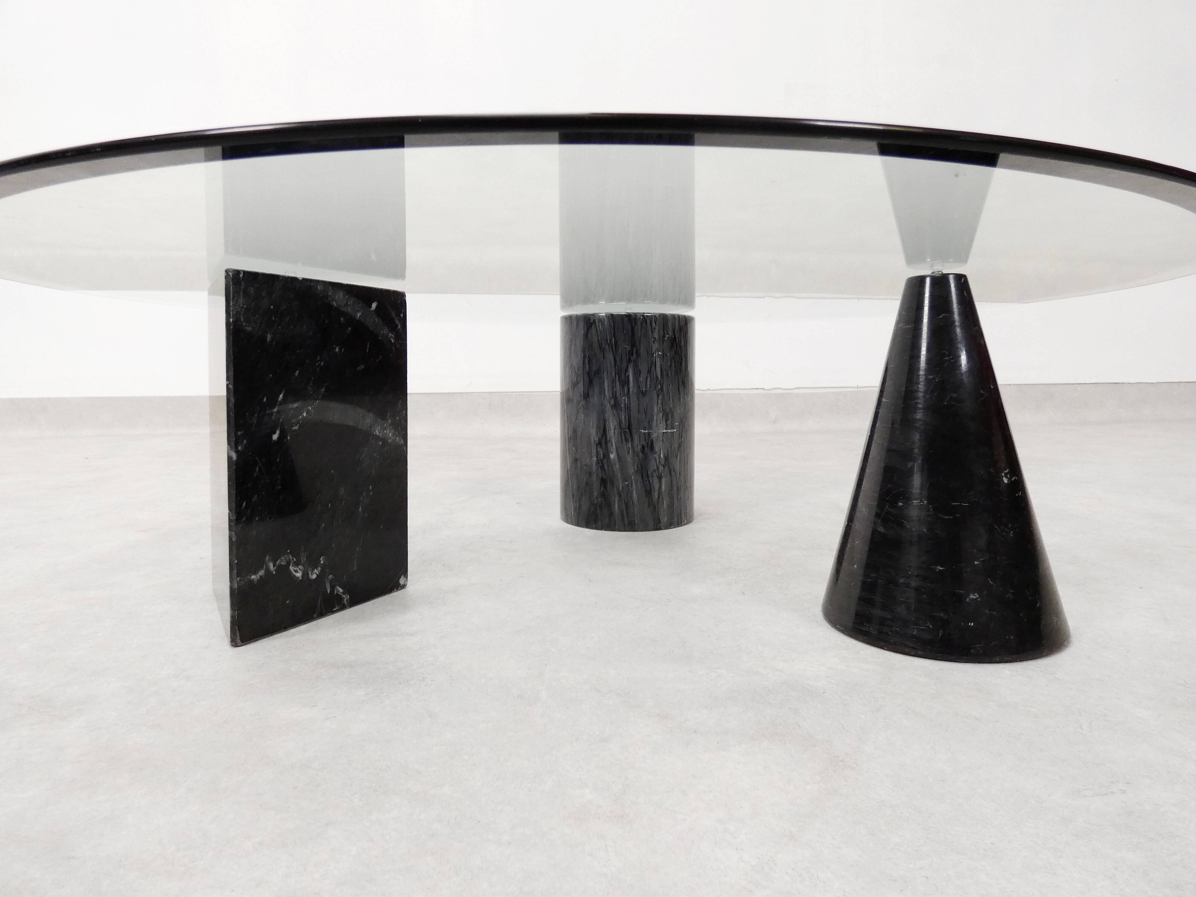 Table basse en marbre italien vintage