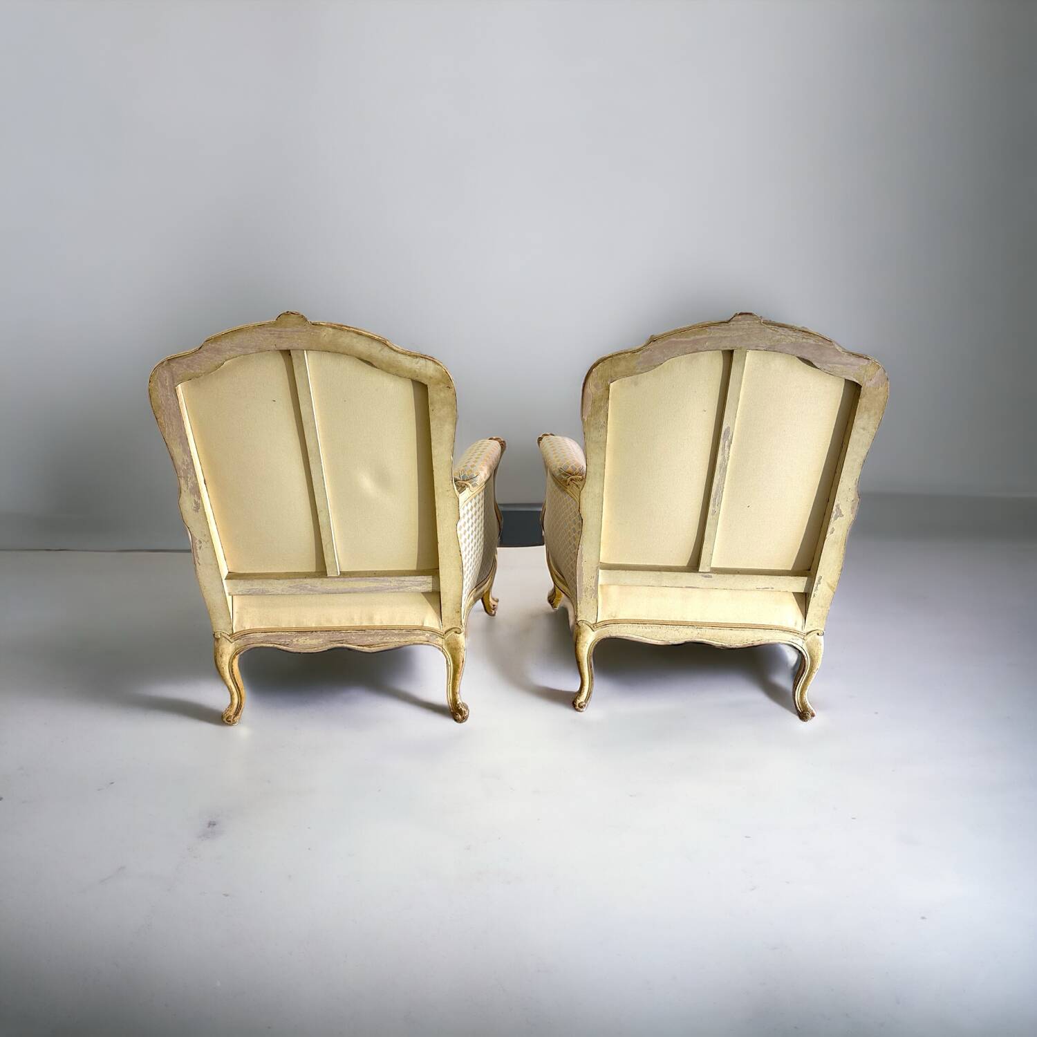 Louis XV lacquered salon from the 1900s.