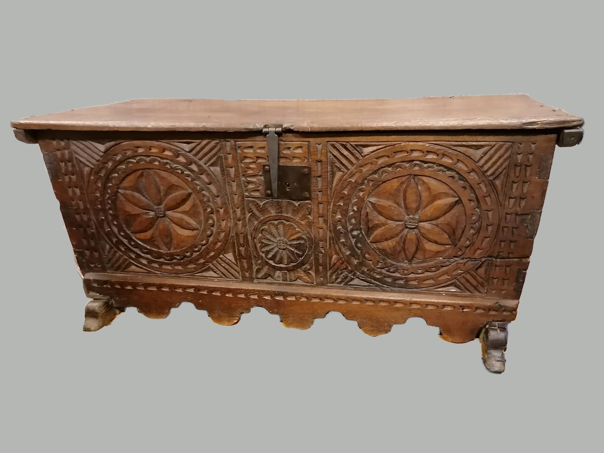 18th century high mountain chest, in solid oak and forged parts.
