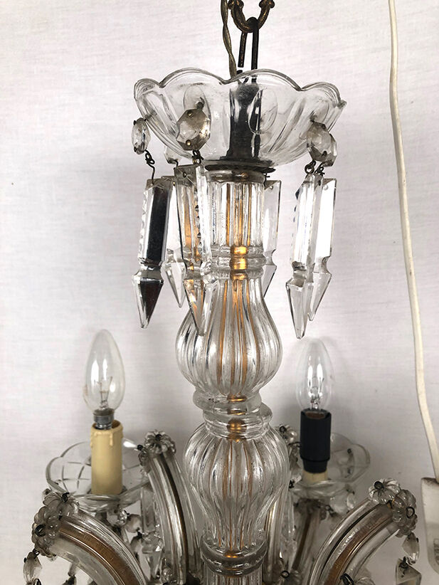 Chandelier with pendeloques tassels and glass pads