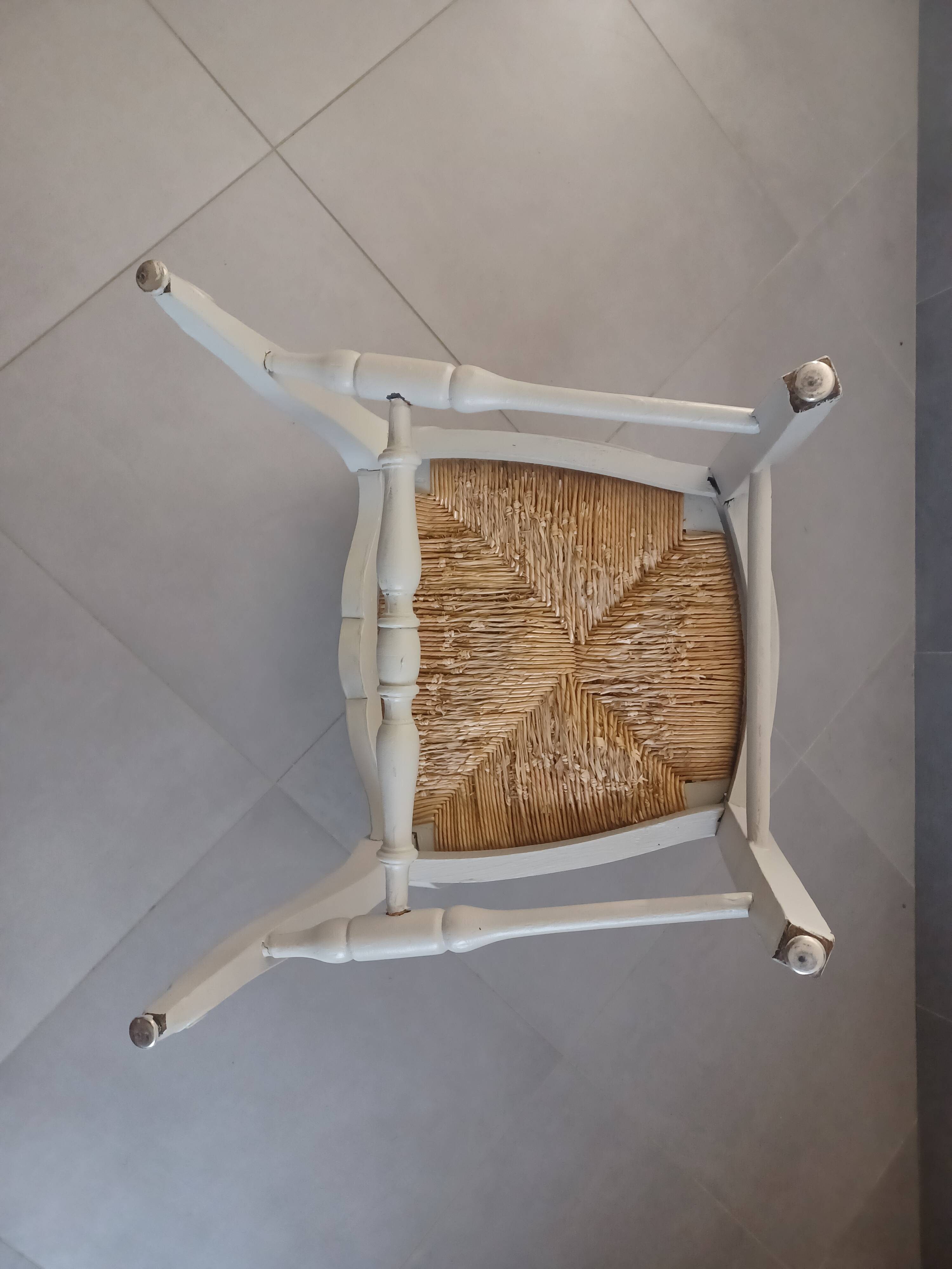 Armchair in painted wood, grey, with straw seat